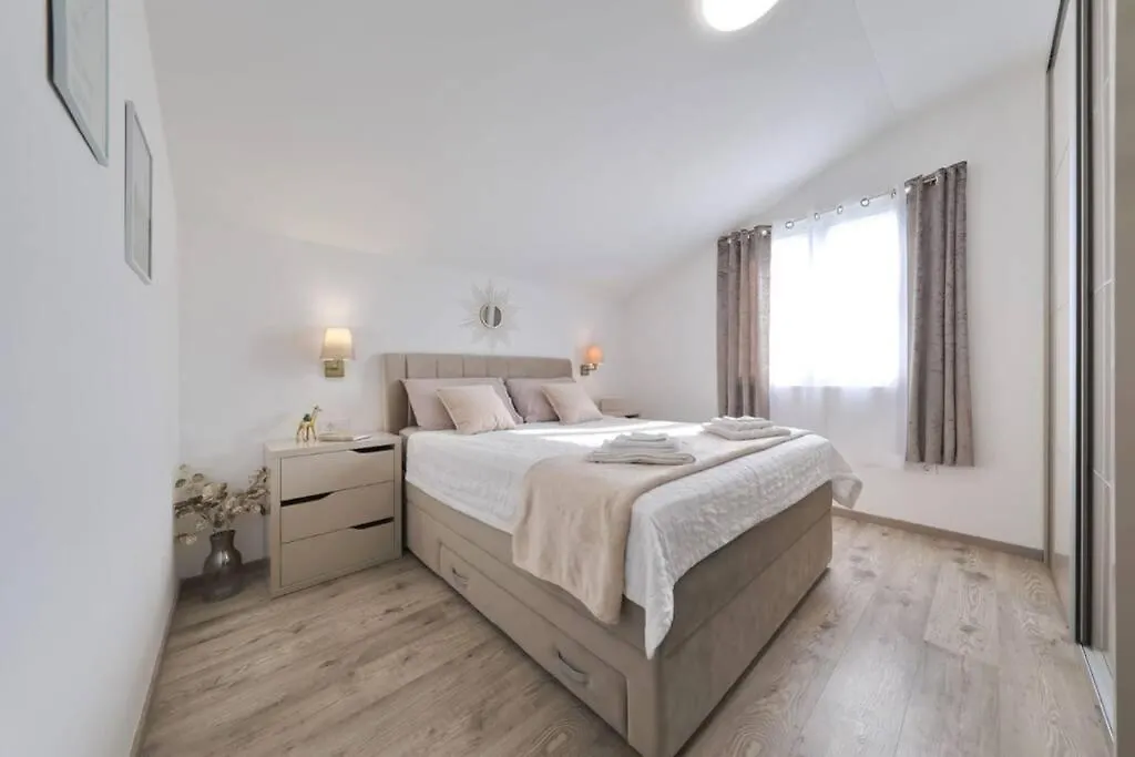 Apartman Chiara Galovac