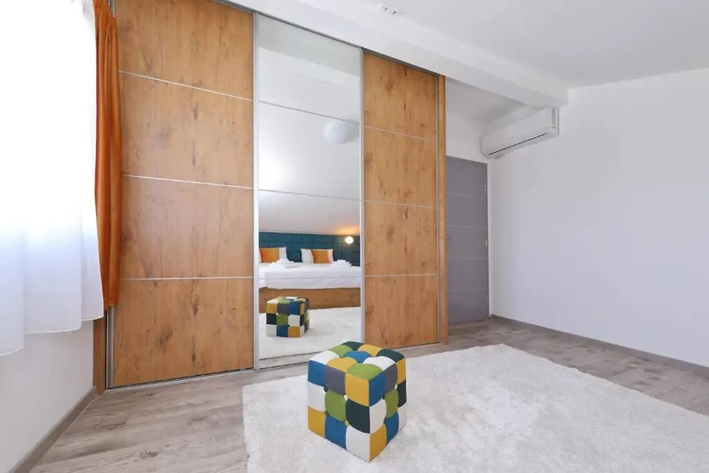 Apartman Chiara Galovac  0*, Galovac (Zadar)
